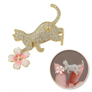 Broszka ozdobna emaliowana - kotek z kwiatkiem BZ211