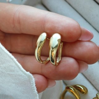 Kolczyki ze stali szlachetnej platerowane 14k złotem, zapięcie angielskie KST3434