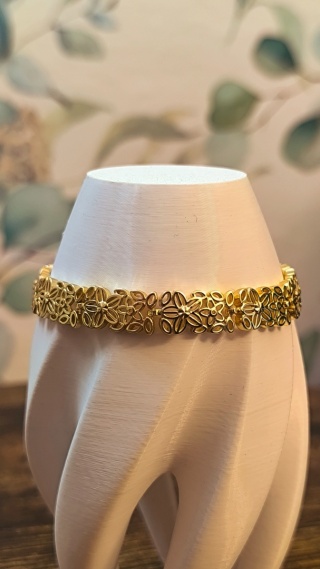 AŻUREK KWIATEK – Bransoletka ażurowa