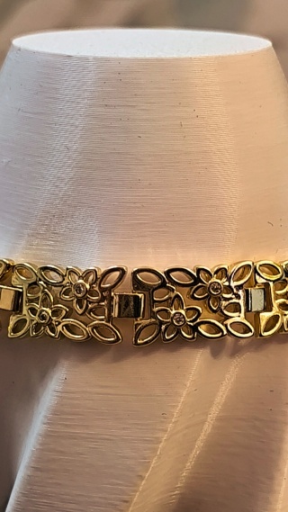 AŻUREK KWIATEK Z CYRKONIĄ – Bransoletka ażurowa z dodatkiem cyrkonii