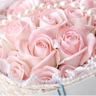 Bukiet zapachowych kwiatów mydlanych w pudełku na prezent, świecące LED BUK22